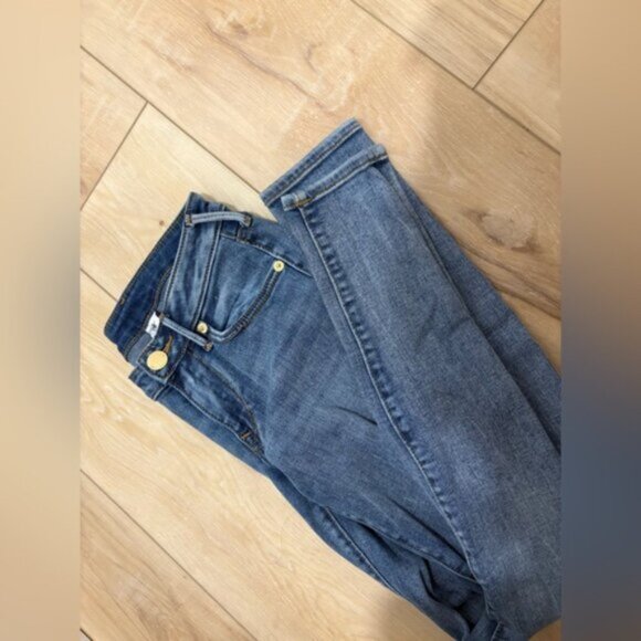 TRUE RELIGION- JENNIE CURVY- MID RISE SKINNY JEAN - Picture 3 of 8